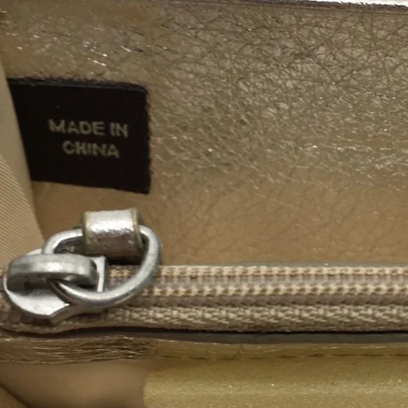 Coach Julia OP Art Signature Accordian Metallic Gold & Tan Wallet. Lite wear - Picture 7 of 9